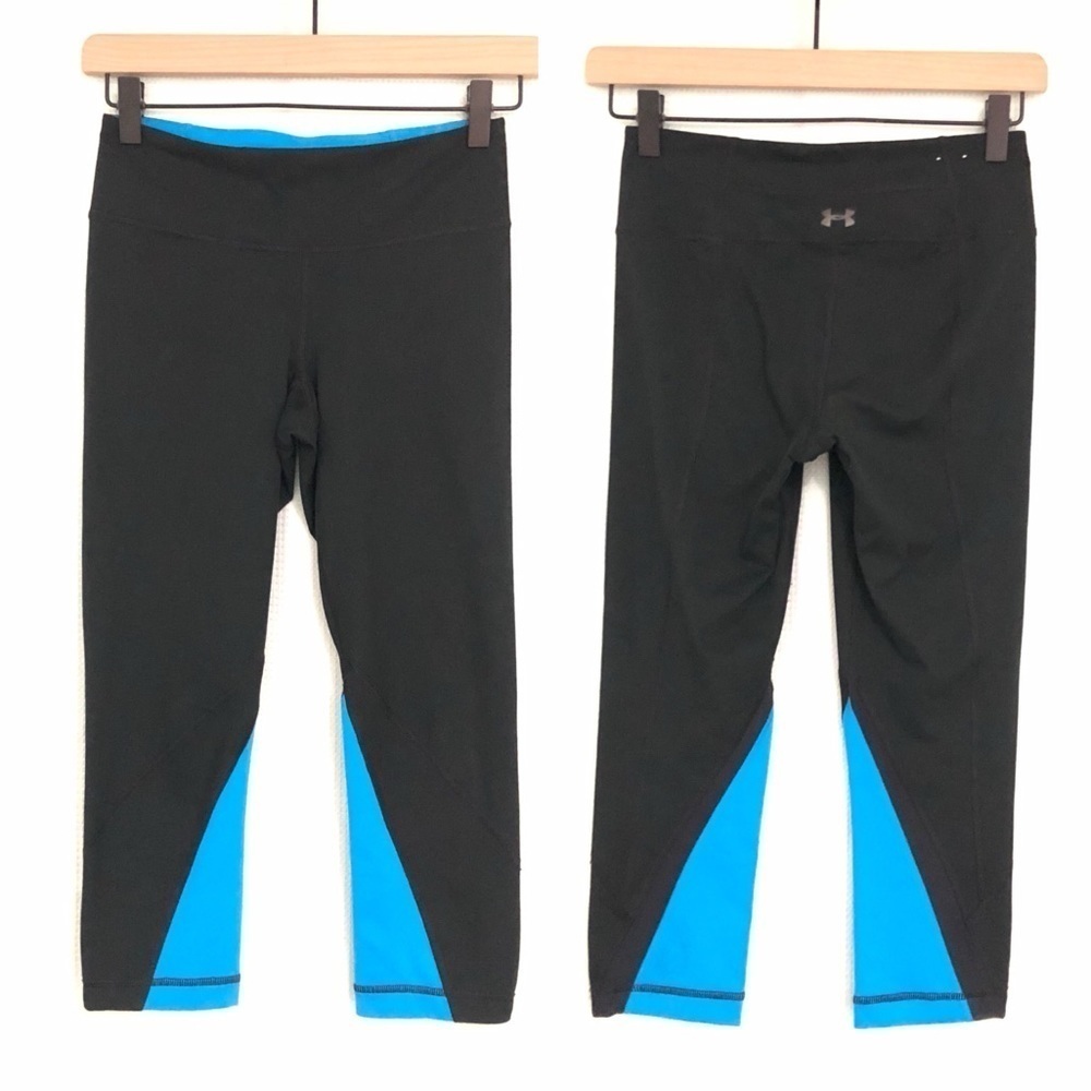 Under Armour Black & Blue Capri Leggings EUC Women's XS